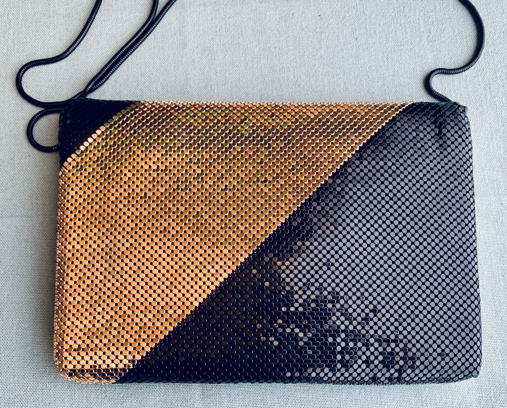 Borse da donna: Abendtasche aus den 70ern – Usato da Bern venduto da Flora.Sonea 1