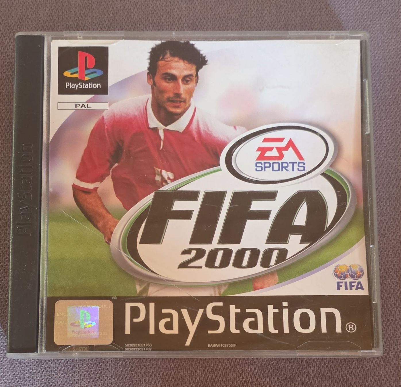 Sony Spiele: Jeu Playstation FIFA 2000 – Gebraucht aus Carrouge VD von Bogdan95