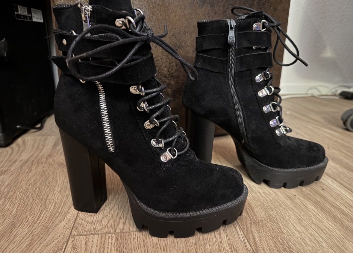 Chaussures femmes: SCHWARZE STIEFELETTE VON RAID – D'occasion à Muri AG par rah_x6jr