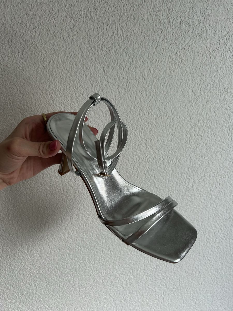 Scarpe da donna: Damenschuhe Sandalen silber Grösse 38 – Usato da Chur venduto da faja7000 3