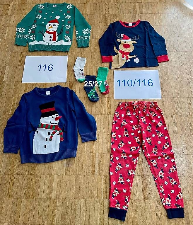 Lotti & Set di vestiti: stilvolle Weihnachtskleider Grösse 110/116 & 116 – Usato da Zürich venduto da giovannisp