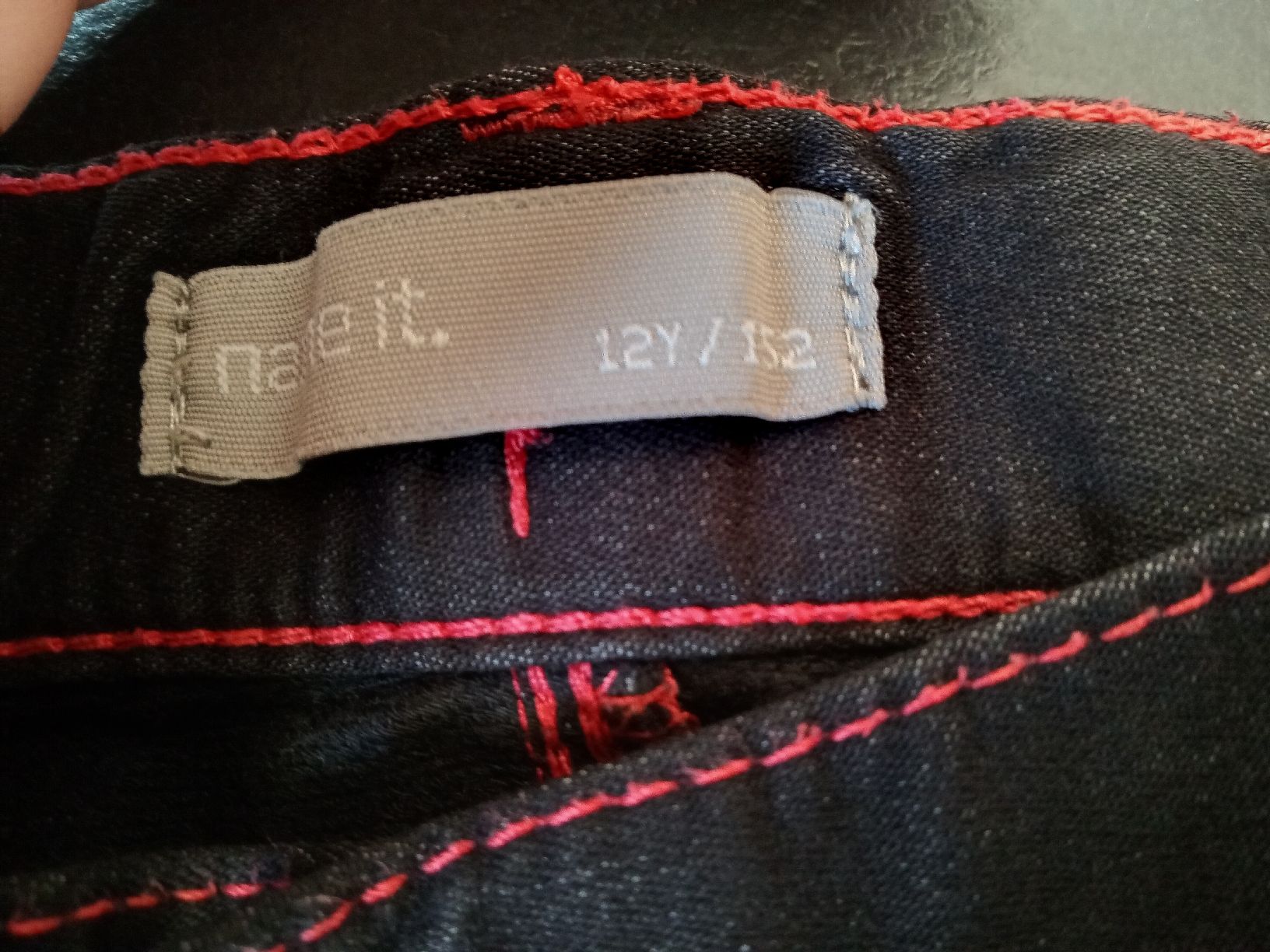 Name It Pantaloni: Name it Kurzhose schwarz 152 gebraucht – Usato da Rehetobel venduto da Modi98 1