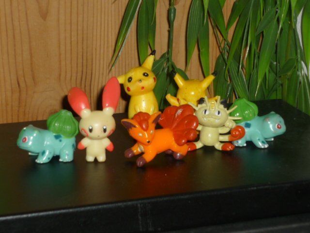 Pokémon Figurines: POKÈMON 5 STK.+  2 GRATIS DEFEKT – D'occasion à St.Gallen par Anso
