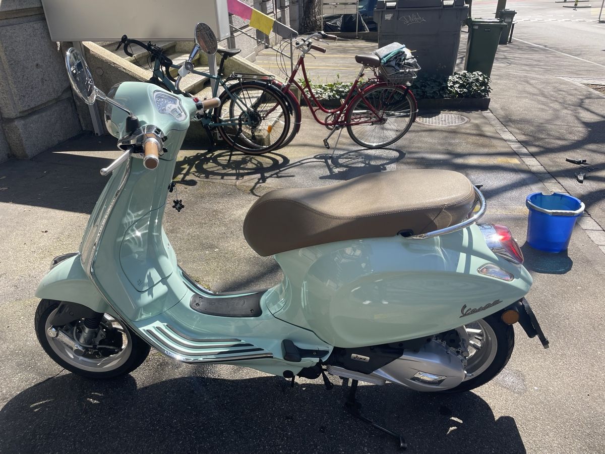 Strada: Mintfarbene Vespa Primavera 125 – Usato da Zürich venduto da Matteo-Zurich 2