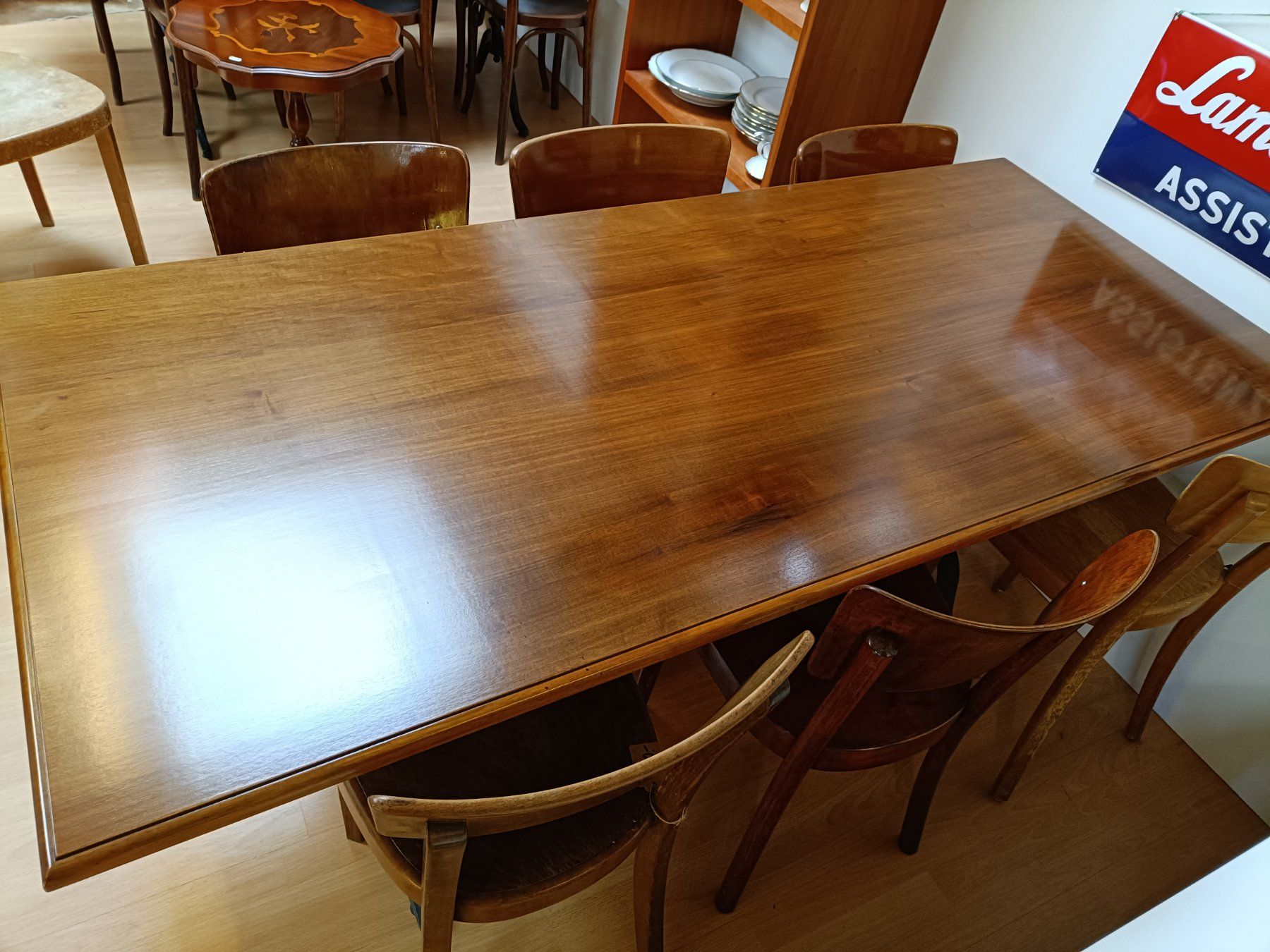 Tavoli: Holztisch mit Gussfüssen – Nuovo (secondo la descrizione) da Köniz venduto da Brockenreich 4