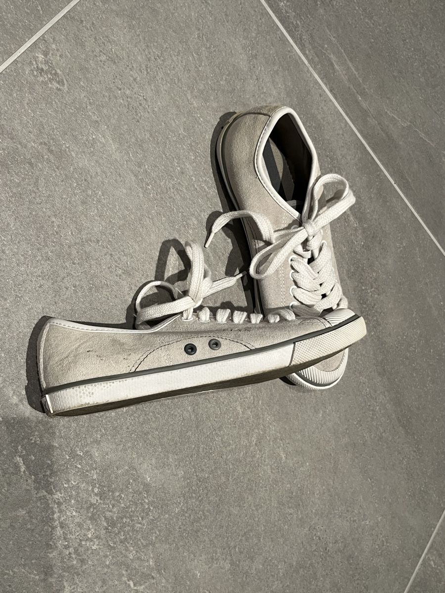 Scarpe da donna: Turnschuhe – Usato da Fraubrunnen venduto da amm_7kp6 1