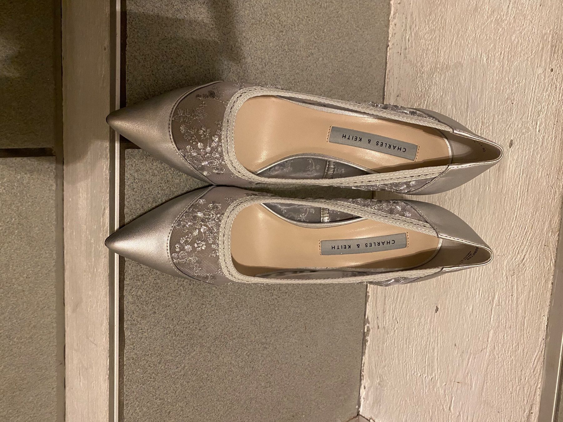 Scarpe da donna: Elegante Pumps – Usato da Pfungen venduto da Sheki56 1