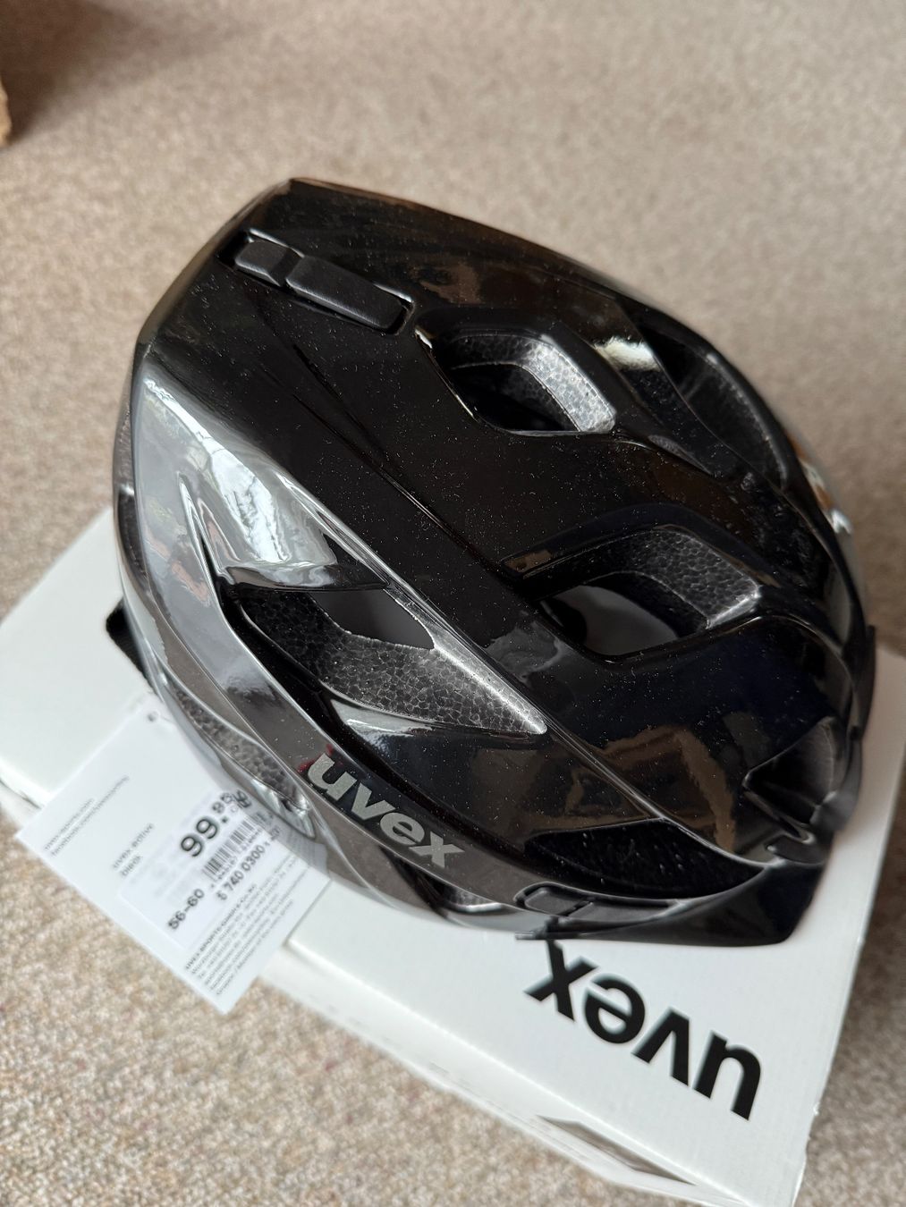 Uvex Helme: Neuer UVEX active Velohelm, 56-60cm, schwarz – Neu und originalverpackt aus Thun von dane_pao