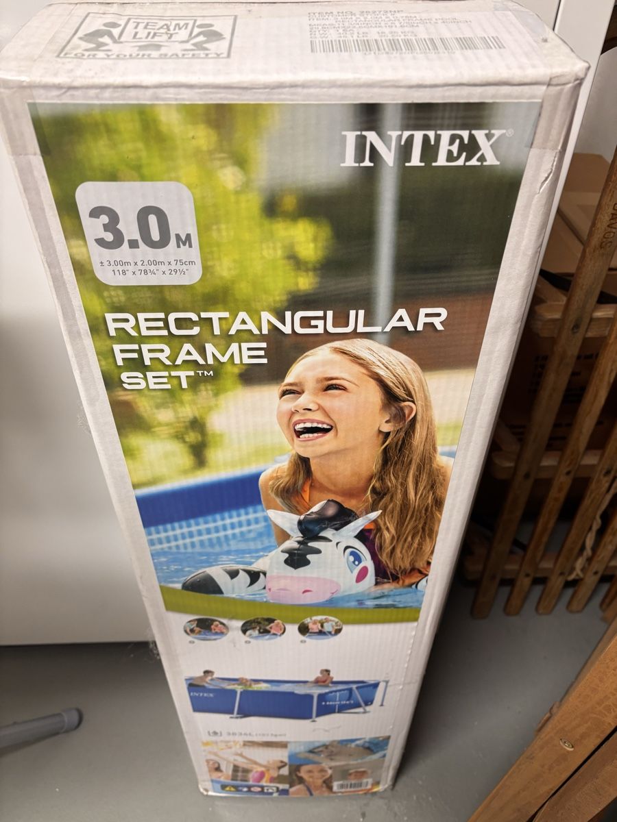 Intex Schwimmbad: Garen Pool – Neu und originalverpackt aus Aesch BL von Matthi3