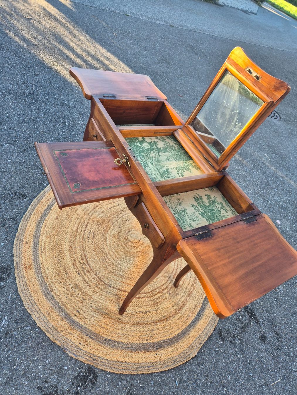 Schminktische: Coiffeuse meuble ancienne – Gebraucht aus Fully von tameab 3