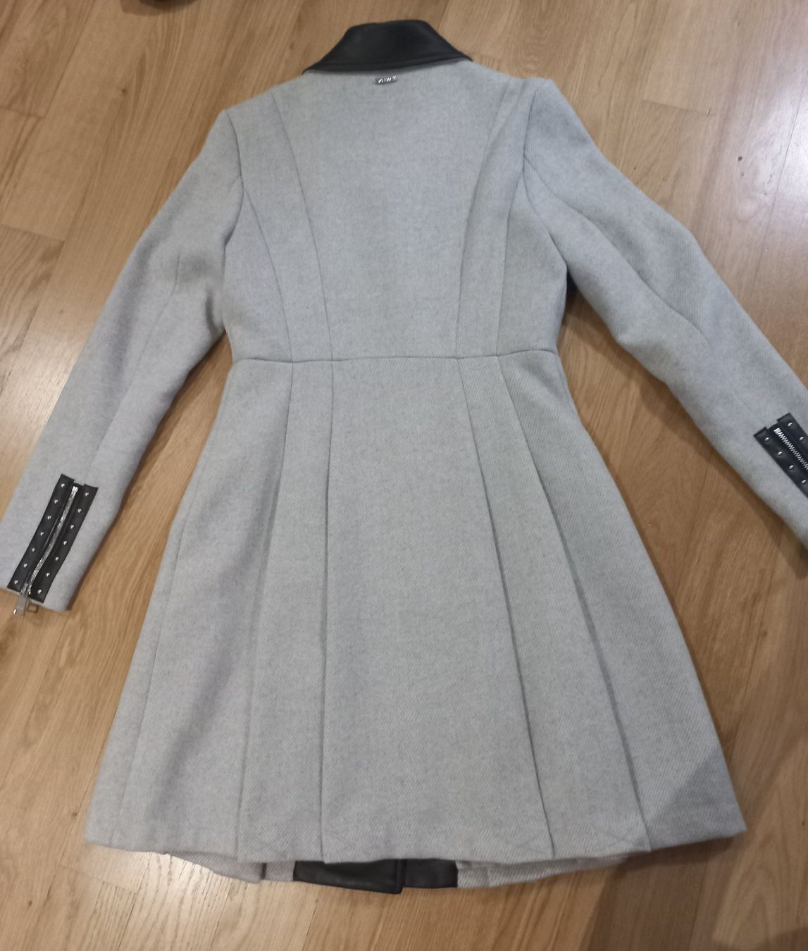 Cappotti: GUESS Mantel – Nuovo (secondo la descrizione) da Hochdorf venduto da Barbi31 4