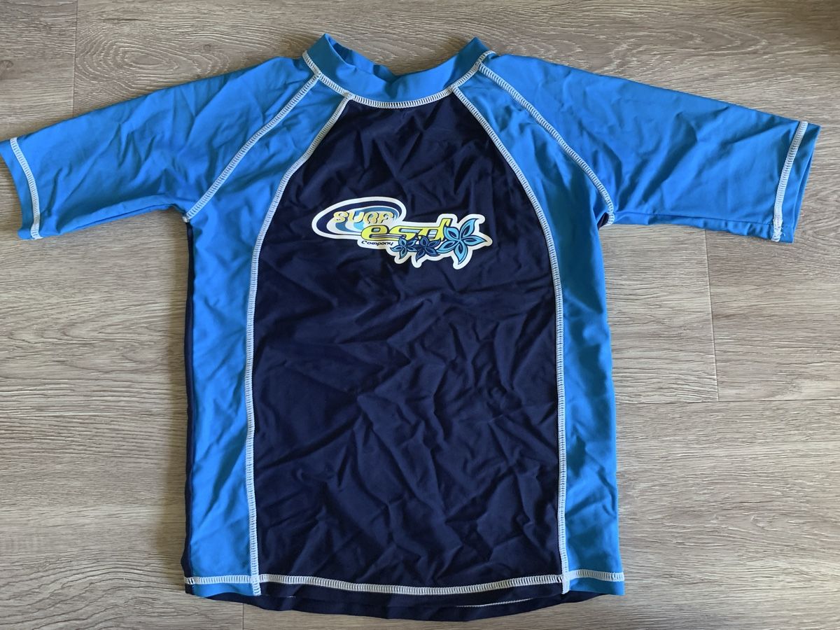 Costumi da bagno: UV-Shirt ca. Grösse 116/122 – Usato da Basel venduto da Dumbolino1