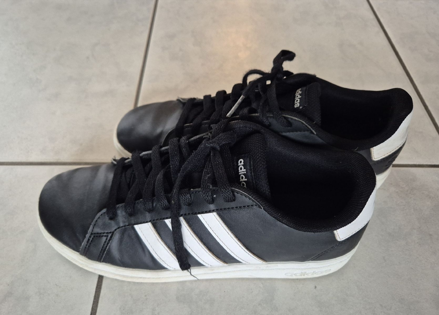 Adidas Herrenschuhe: Sneaker, Adidas, Gr. 39 1/3 – Gebraucht aus Belp von nibeas 3