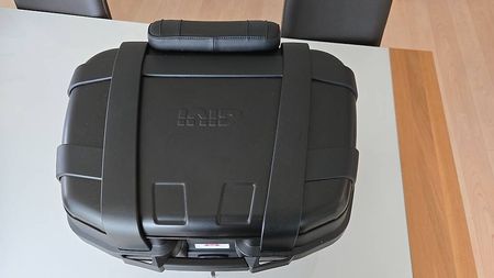 Top case GIVI Trekker 52L Black