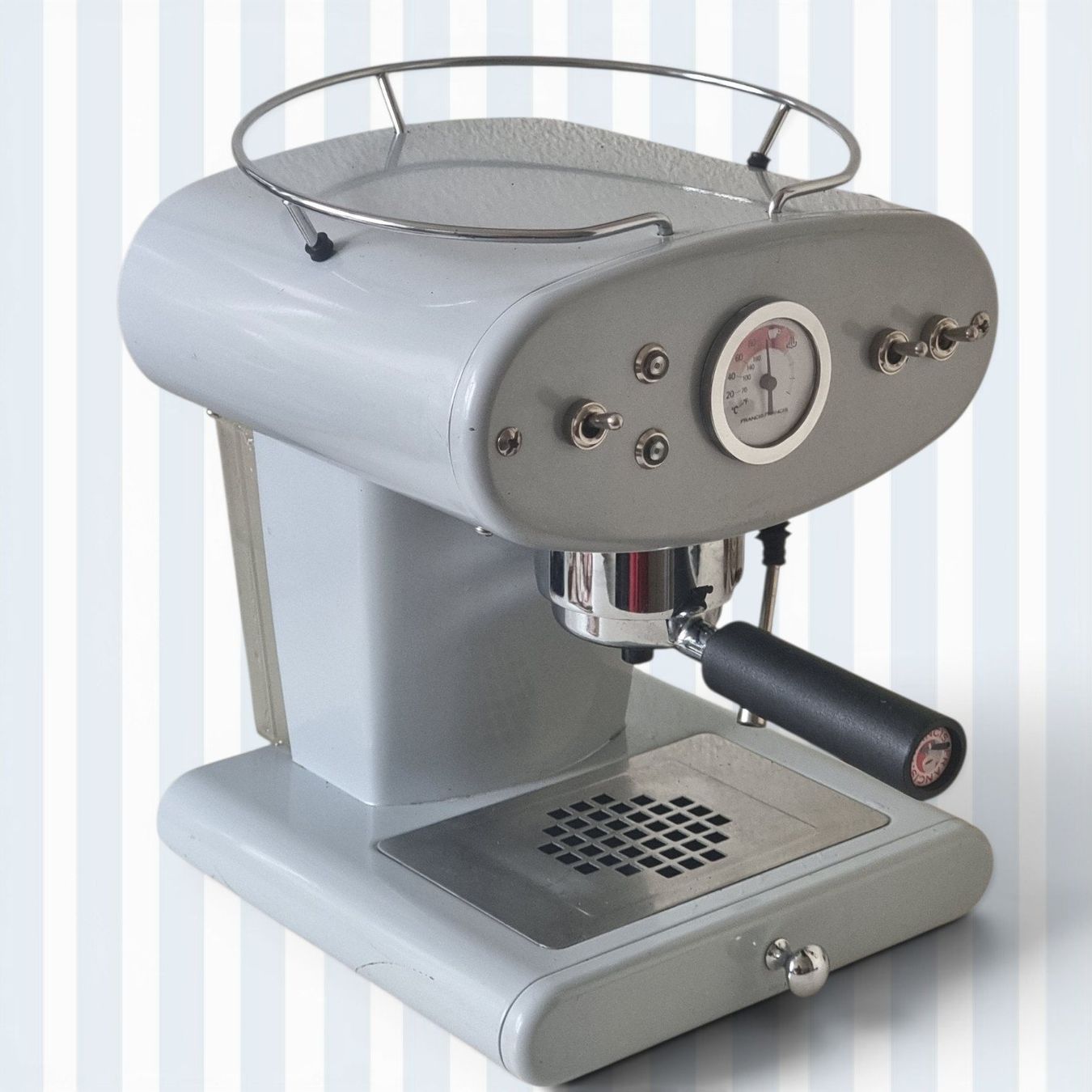 FrancisFrancis! Macchine per caffè & Macchine per espresso: E.S.E Pads Kaffeemaschine von Illy "Trio X1" Hellgrau – Usato da Zürich venduto da Pinogaudio 5