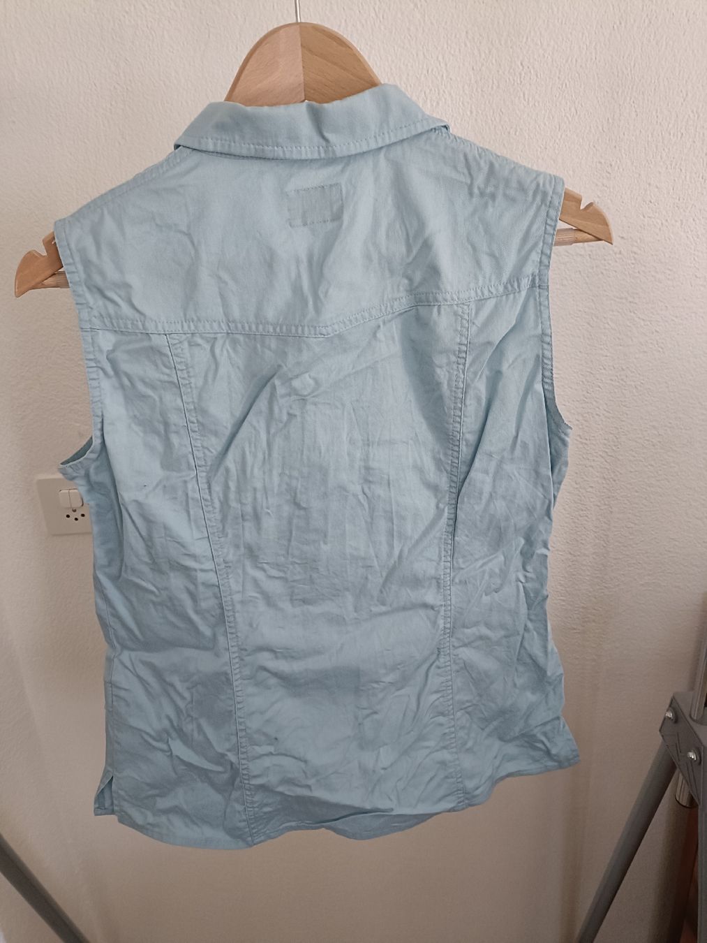 Blusen: Teddys Jeans ärmellose Bluse Gr. M – Gebraucht aus Bonaduz von TheCahenzli 1