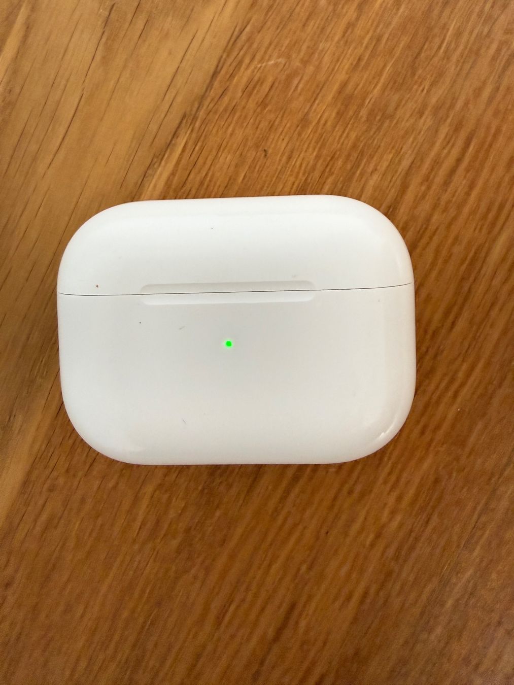 Apple Cuffie: APPLE AirPods Pro 2 Charging Case – Usato da Lausanne venduto da Nine1982 4