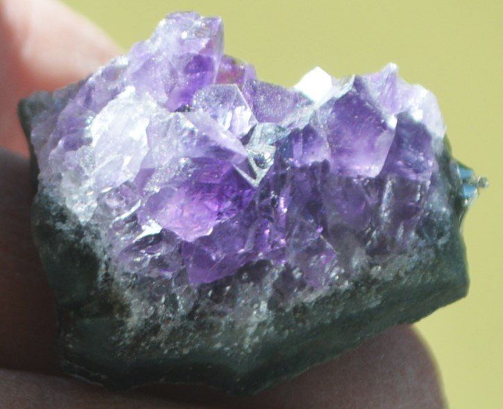 Mineralien & Heilsteine: Deko Heilstein D-437 – Amethyst Cluster – Neu und originalverpackt aus Goldiwil (Thun) von han_v5b7 2