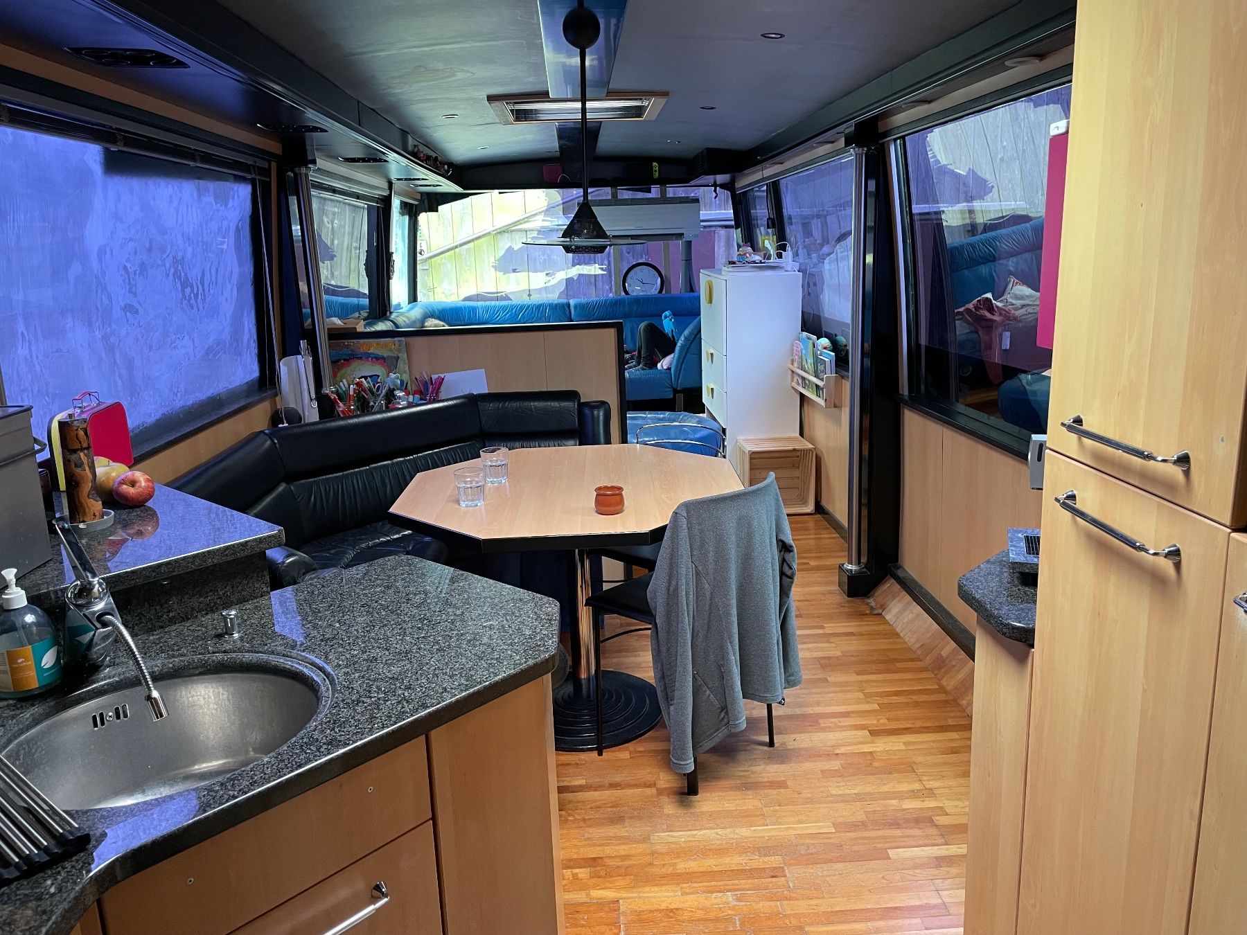 Mobilhome: Wohnmobil-Tinyhouse-Provisorium-Camper – Usato da Bergdietikon venduto da stefania_88 8