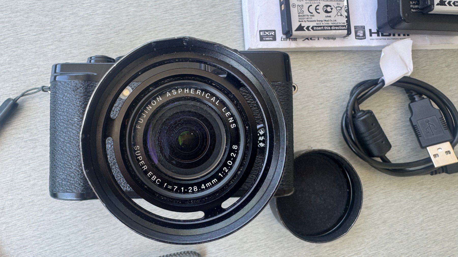 Fujifilm Fotocamera: Fujifilm X10 Digitalkamera – Usato da St.Gallen venduto da photographer_stefan 6