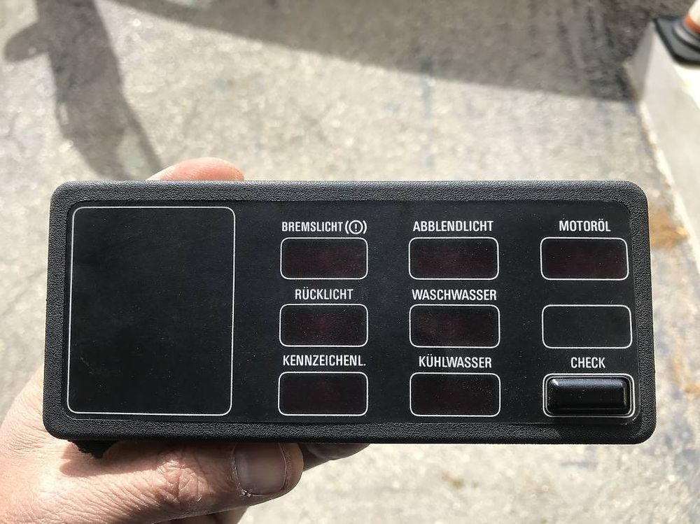 Tutti pezzi di ricambio auto: Bmw e30 original teile – Usato da Biasca venduto da dam_v27g