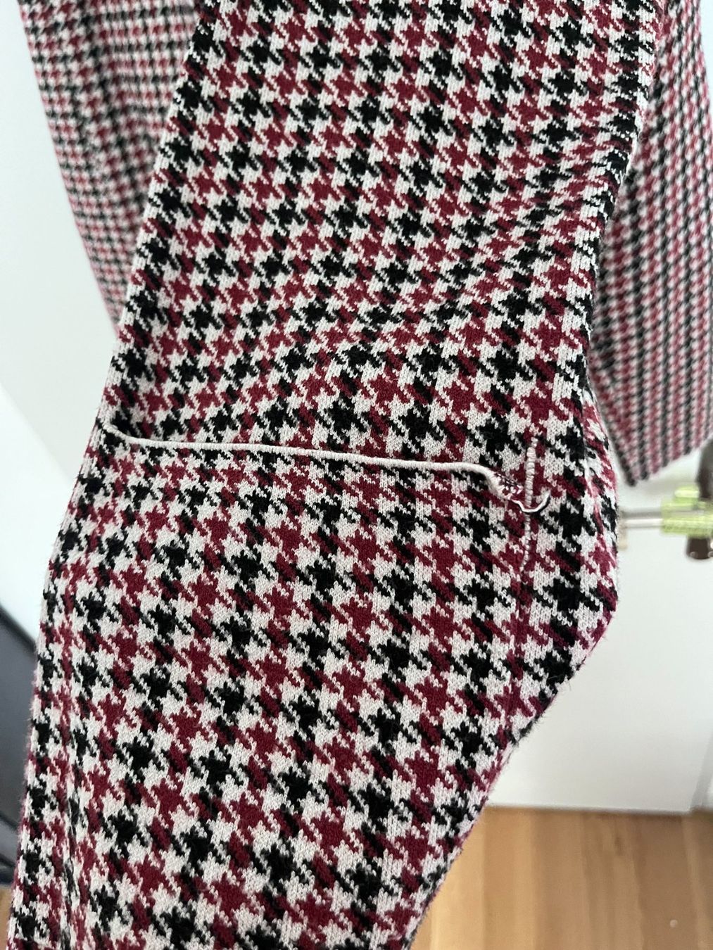 Giacche: Maroon/white/back knit blazer – Usato da Zürich venduto da kry_85p7 3