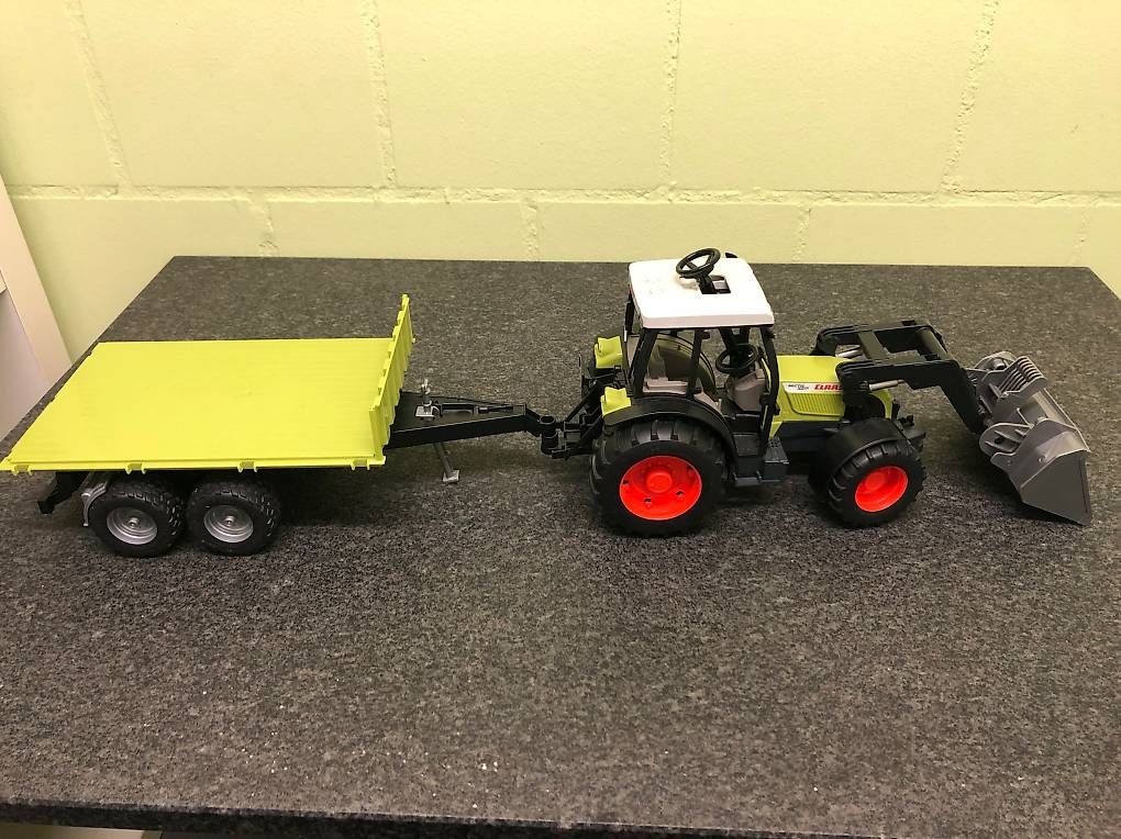 Veicoli per bambini: Traktor mit Anhänger  – Usato da Lyss venduto da af123