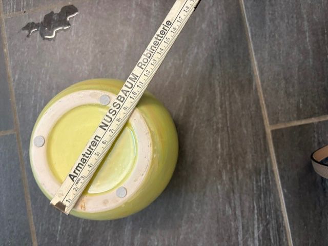 Vasi per fiori: Übertopf Durchmesser 12 cm gelb schimmernd – Usato da Pfäffikon ZH venduto da GZHDZV 2