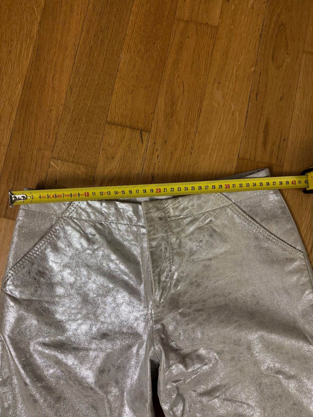 Pantaloni: Silberne Glanz Hose von LALTRAMODA – Nuovo (secondo la descrizione) da Adliswil venduto da Jessik0 8