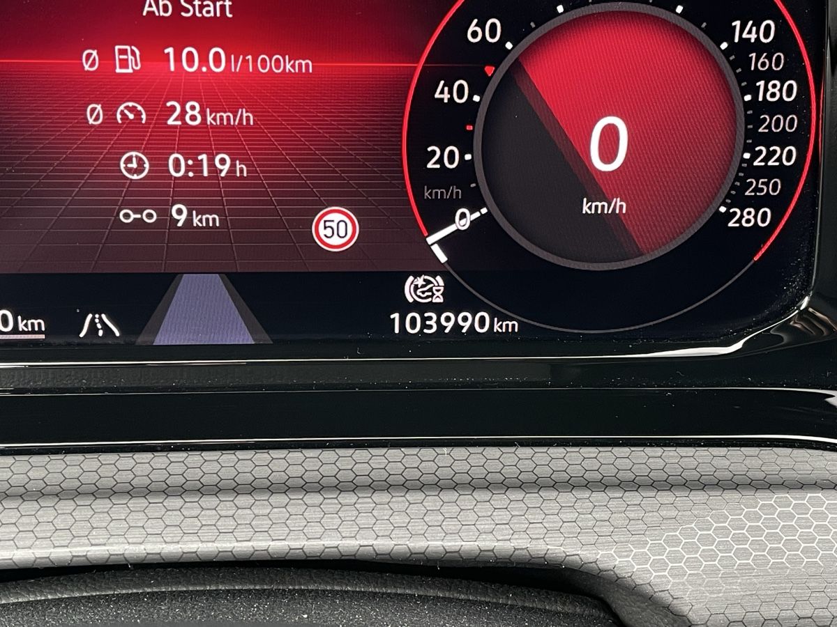 VW Automobili: VW Golf 8 GTI Black Edition – Usato da Balsthal venduto da fam_27g8 6