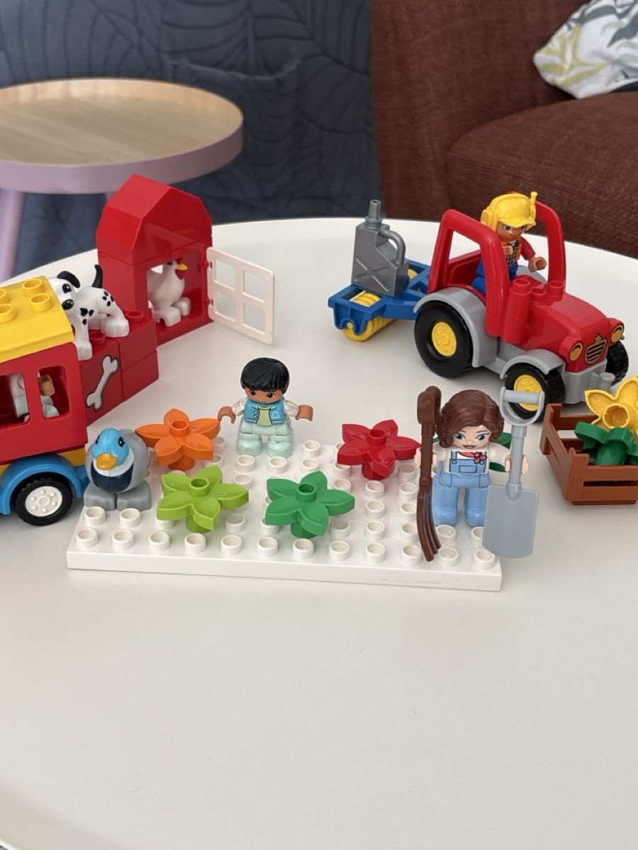 Lego Kit di costruzioni: Lego Duplo récolte et tracteur  – Usato da Lausanne venduto da pabernard 1