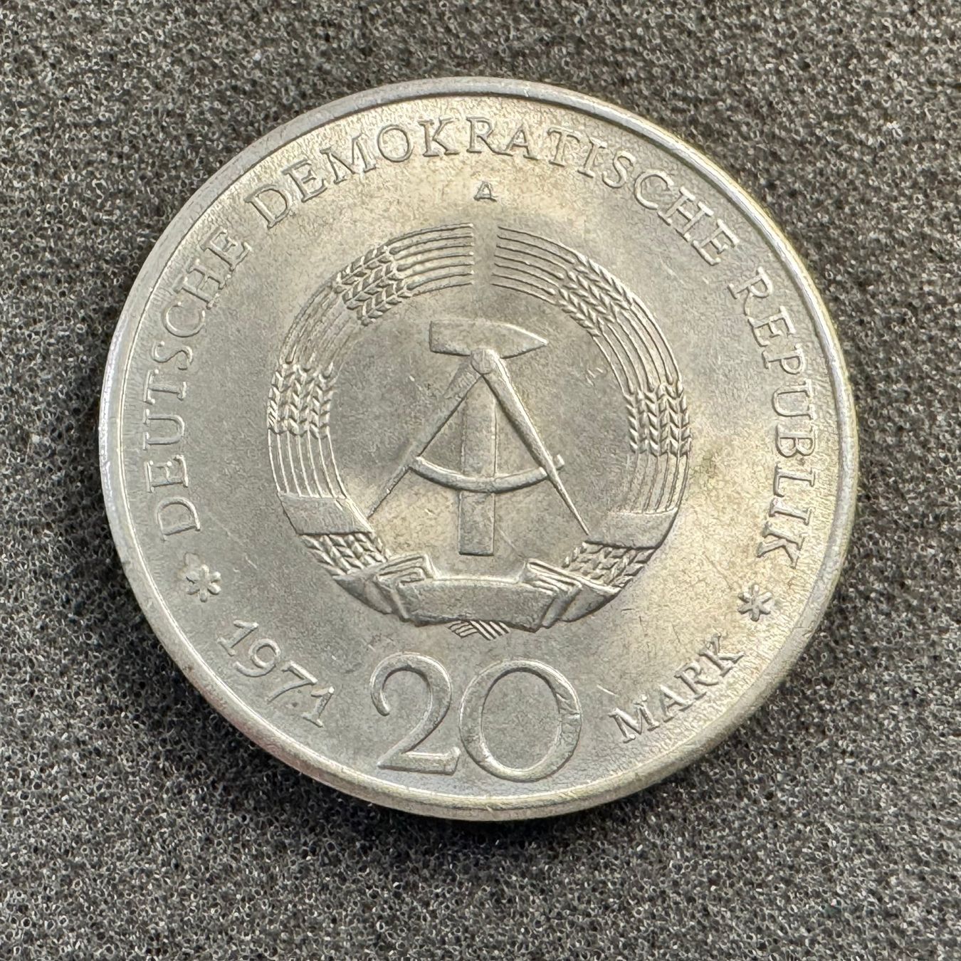 Tutti le monete: 20 Mark DDR Ernst Thälmann 1971 – Usato da Reitnau venduto da Coinhouse