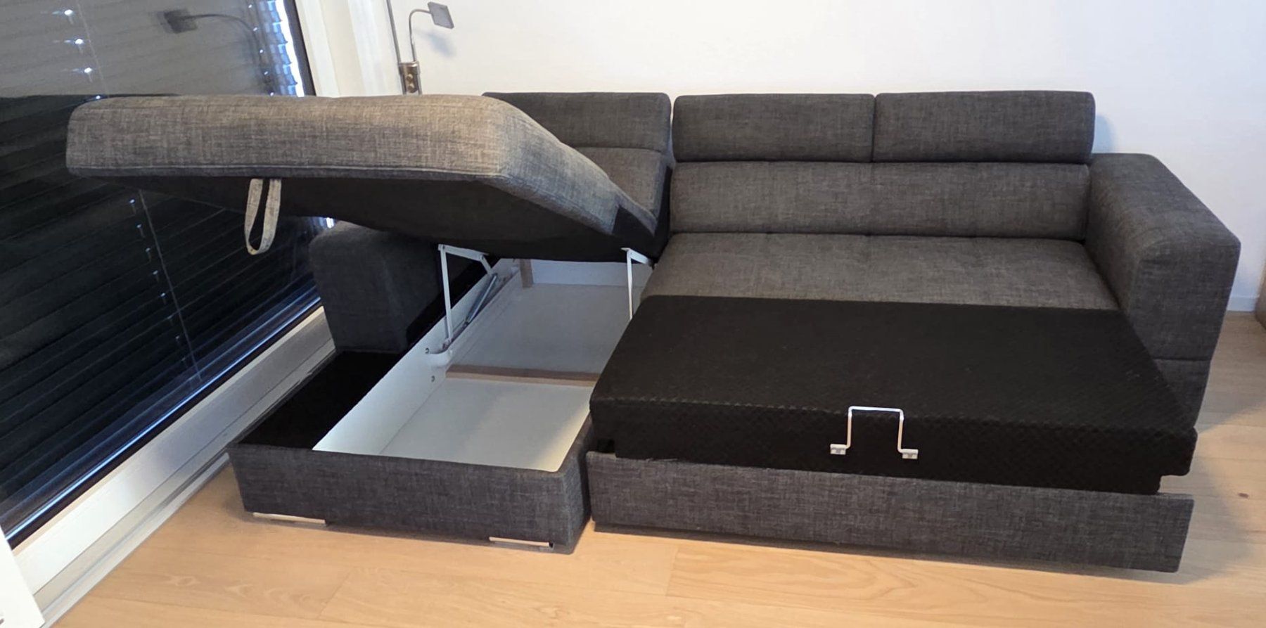 Sofas: Eck-Sofa anthrazit mit Bettfunktion und Bettkasten – D'occasion à Gwatt (Thun) par Taipan49 6
