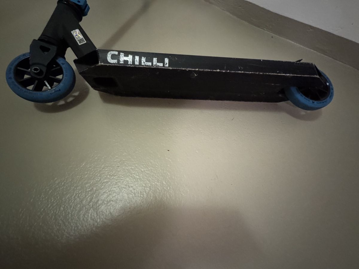 Chilli Kickboard: Chilli Base Scooter blau/schwarz – Usato da Sachseln venduto da Fab_Huw 3