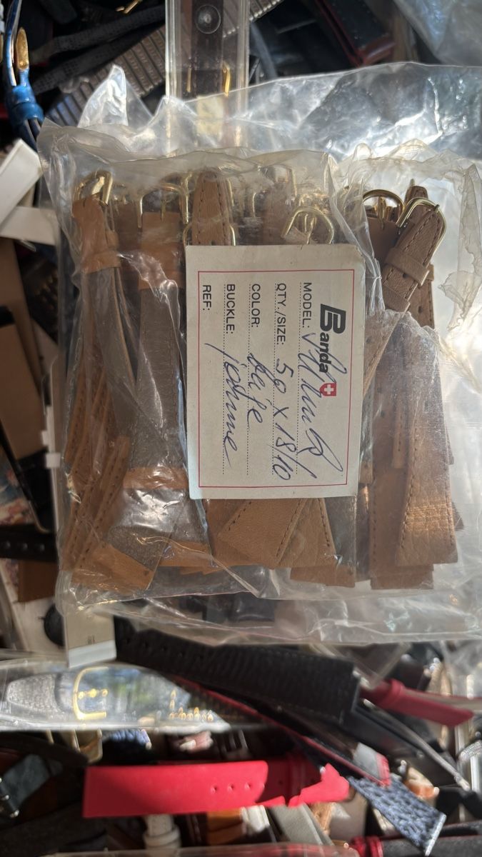 Orologi: Lot Uhrenbänder – Nuovo (secondo la descrizione) da Rüti b. Büren venduto da CenicAG 7