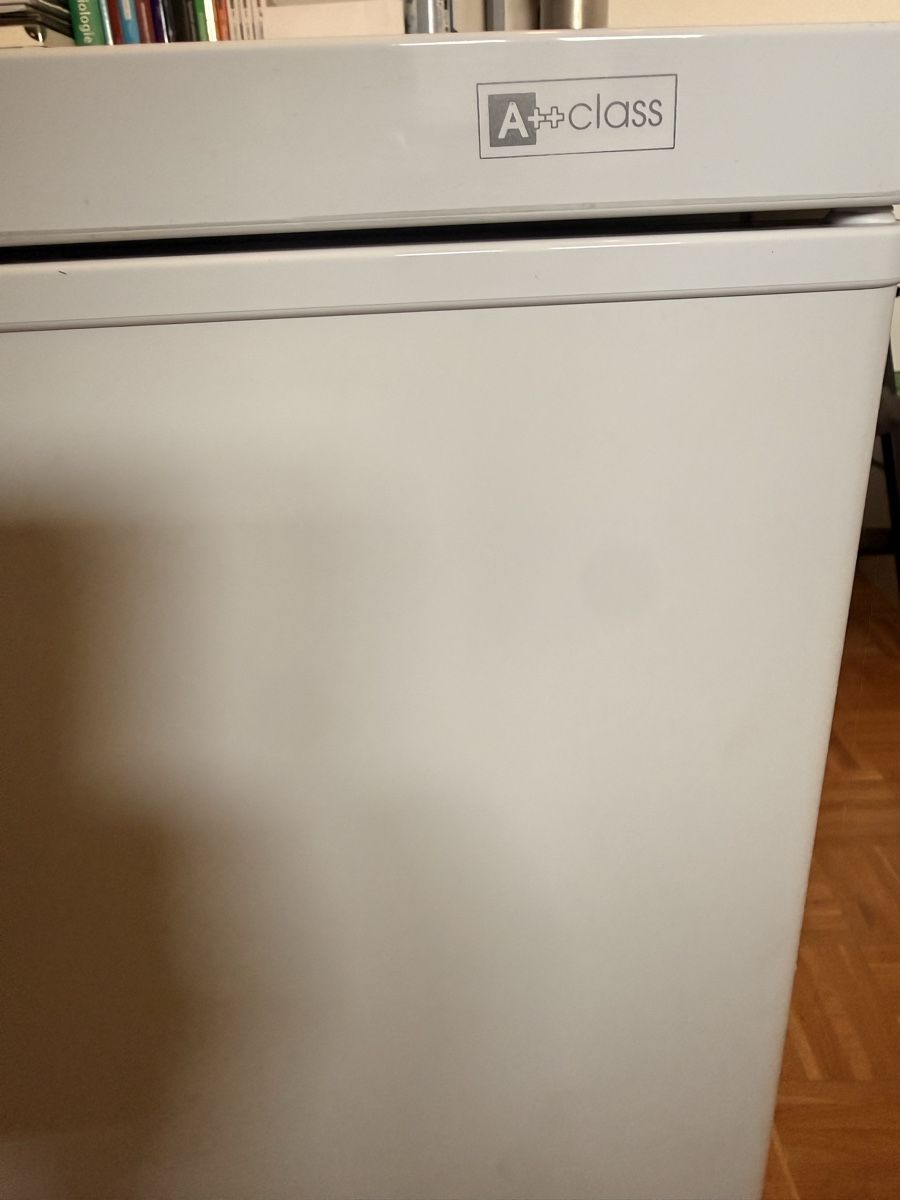 Congelatori: Bauknecht Gefrierschrank weiss – Usato da Oberrieden venduto da Morchelsuppe12 7