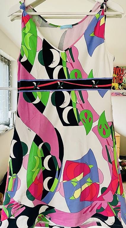 Vestiti: Pucci - dress – Usato da Davesco-Soragno venduto da tin_6xjv