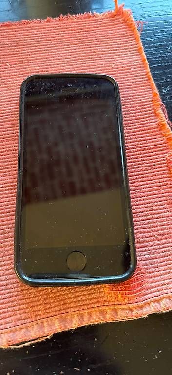 Apple Telefoni cellulari / Smartphones: I Phone SE 1 Generaz – Usato da zürich venduto da Siskasisma