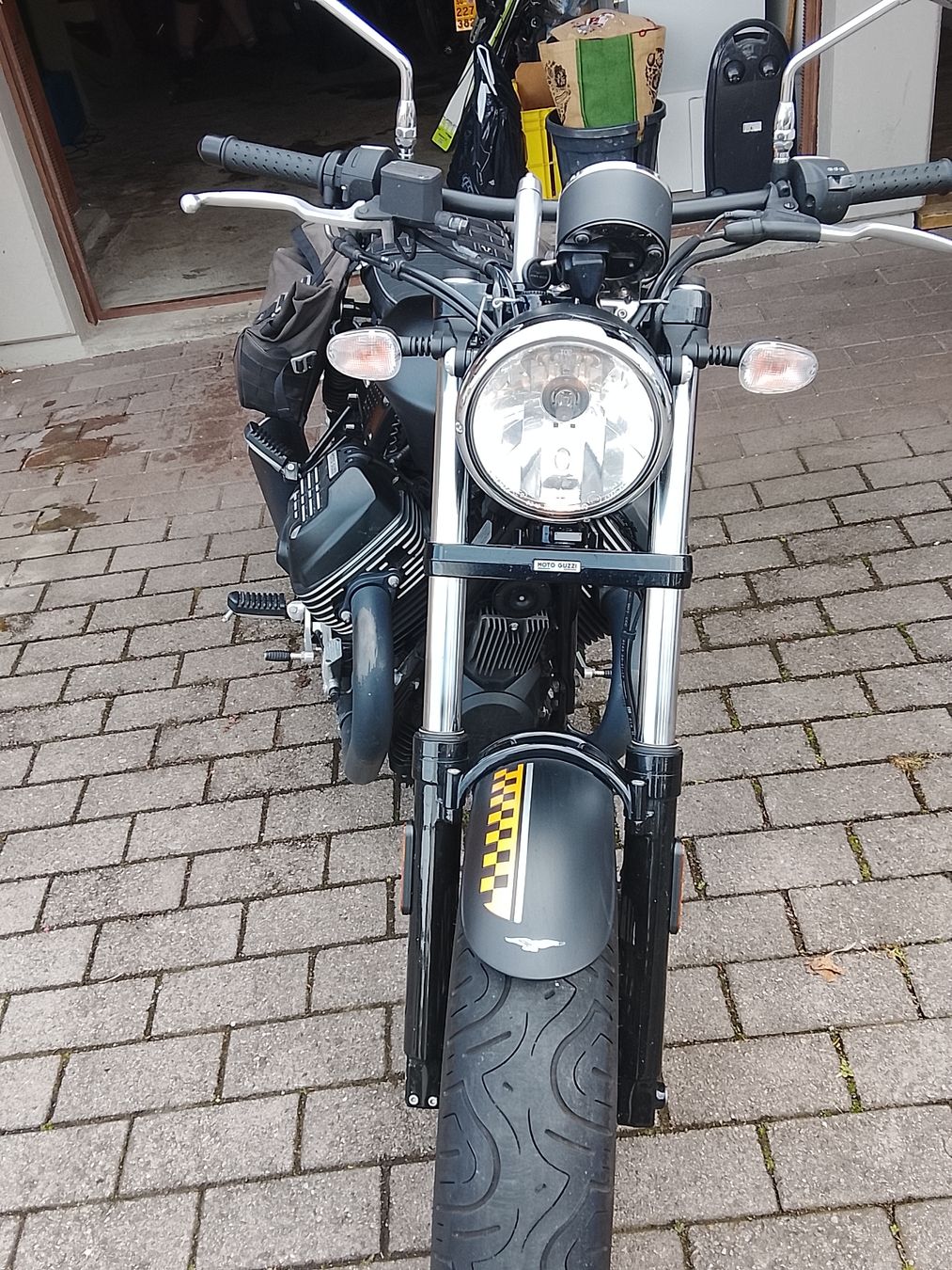 Moto Guzzi Sonstige: Motto Guzzi Bobber V9 – Gebraucht aus Oberriet SG von Allanhurst 1
