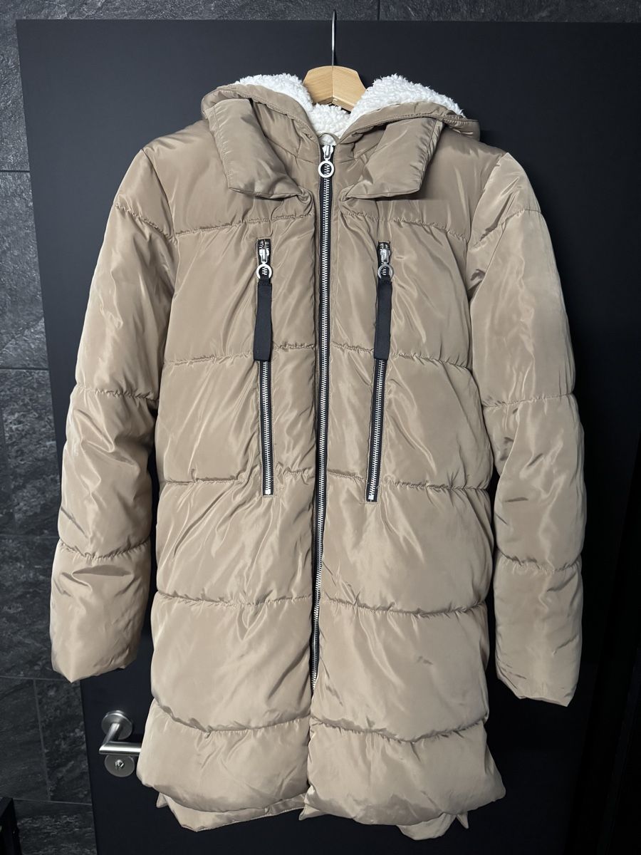 Only Cappotti: ONLY Mantel Gr. S Teddyfutter Winterjacke warm beige – Usato da Luzern venduto da Ex-Raudi