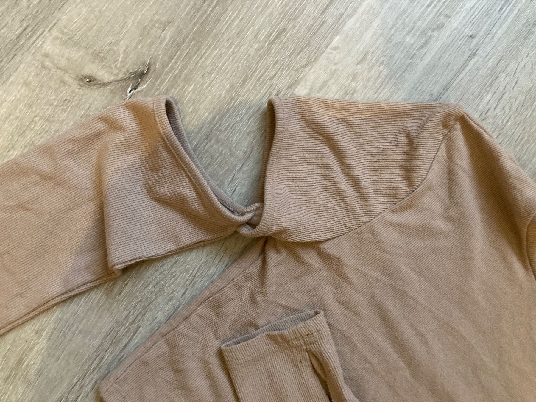 Bershka Pullover & Sweatshirts: Bershka Oberteil / Shirt, /dünner Pulli,  Grösse M – Gebraucht aus Gelterkinden von froggy80 1