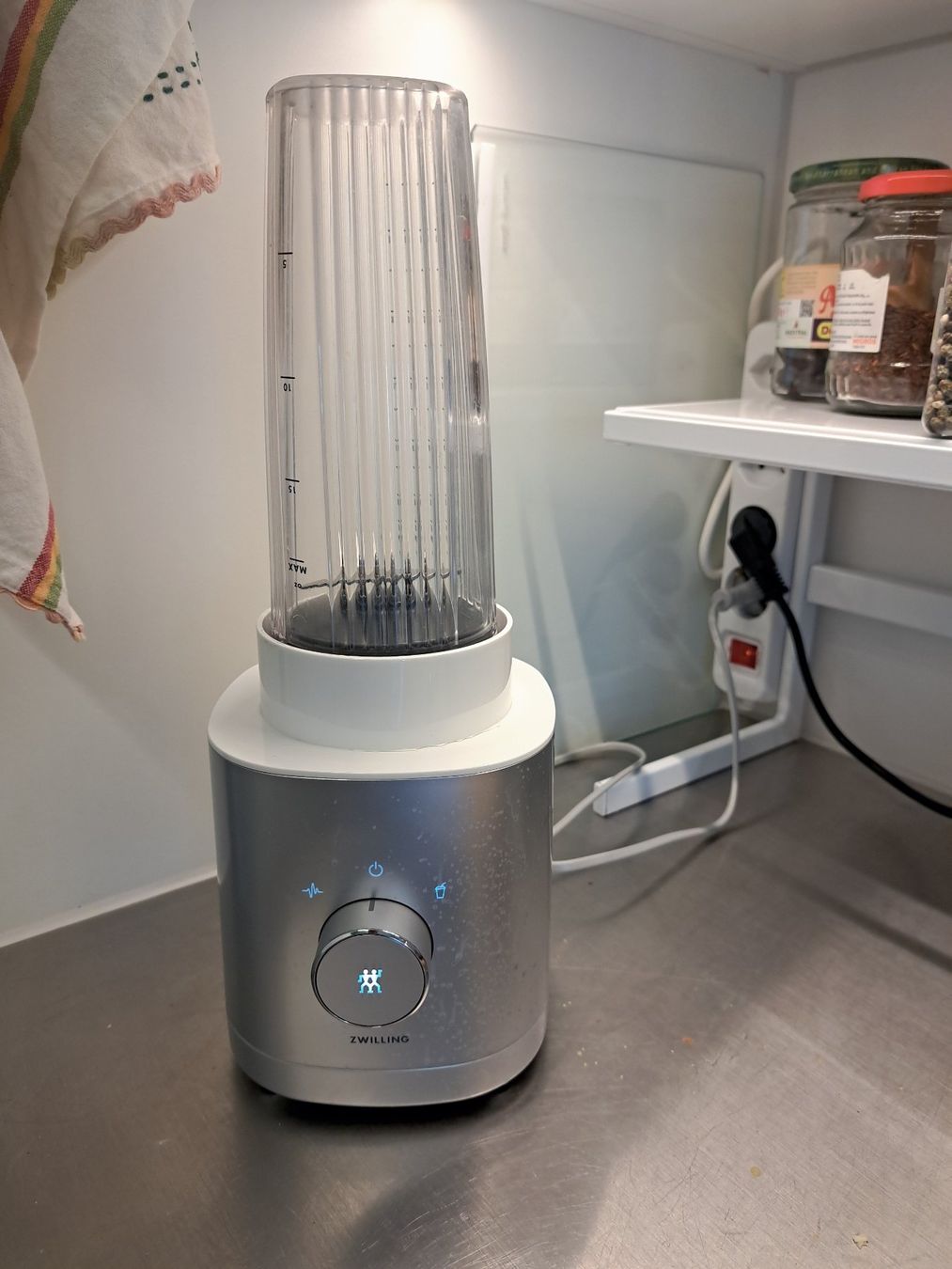 Zwilling Elettrodomestici da cucina: Zwilling  Standmixer, AC Motor, Silber – Usato da Zürich venduto da calliewe 5