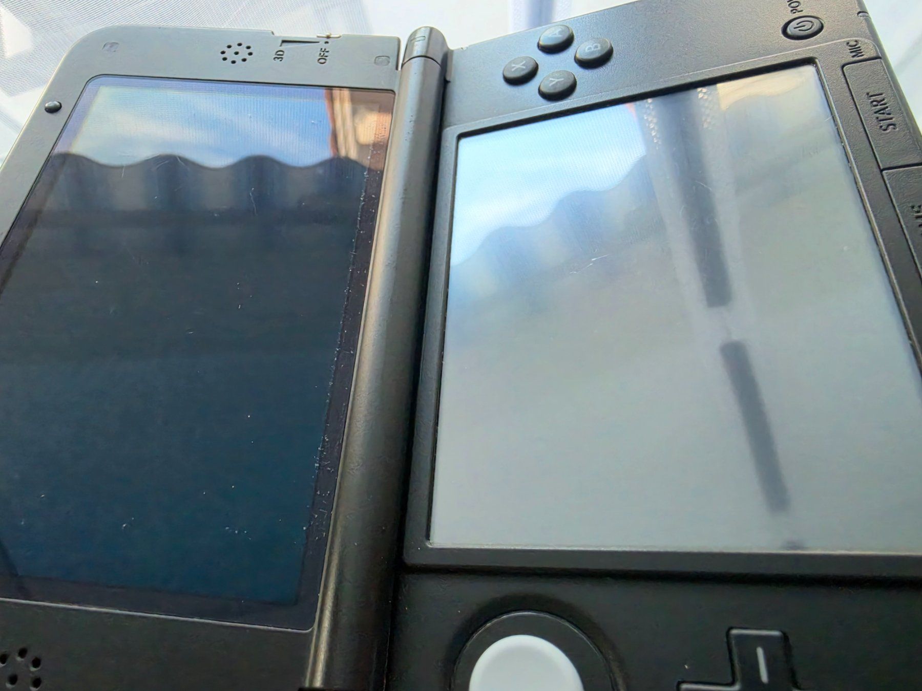 Nintendo Konsolen: Nintendo 3DS XL in blau – Gebraucht aus Sempach von Knuckles17 3