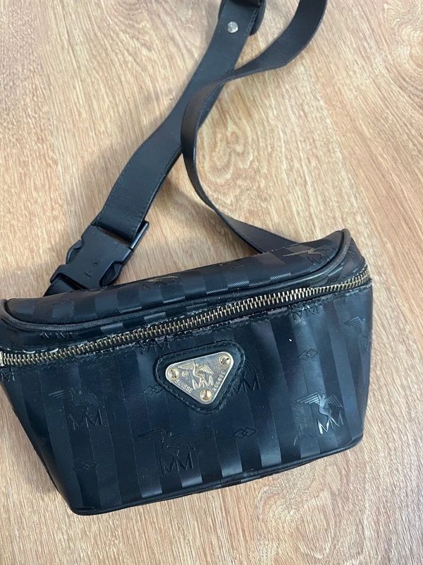 Maison Mollerus Sacs femmes: Maison Mollerus Belt Bag  – D'occasion à Lausanne par Danash