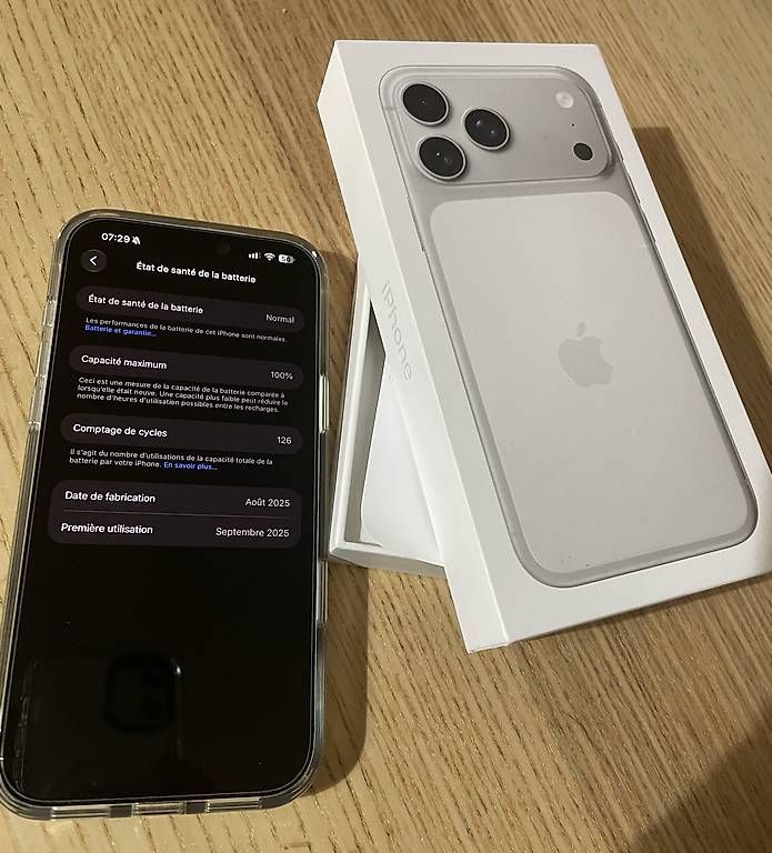 Telefoni cellulari / Smartphones: iphone 17 pro max 1TB / Batterie 100% – Usato da Marly venduto da cmn_sny7 1