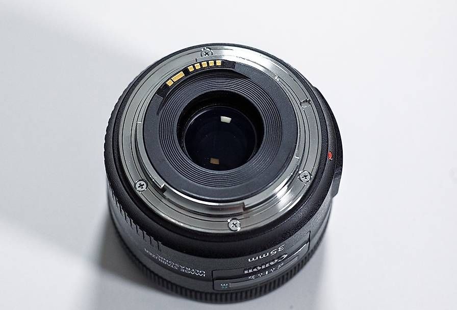 Canon Obiettivi: Canon EF 35mm f2 IS USM – Usato da Hinwil venduto da Adriananders 3