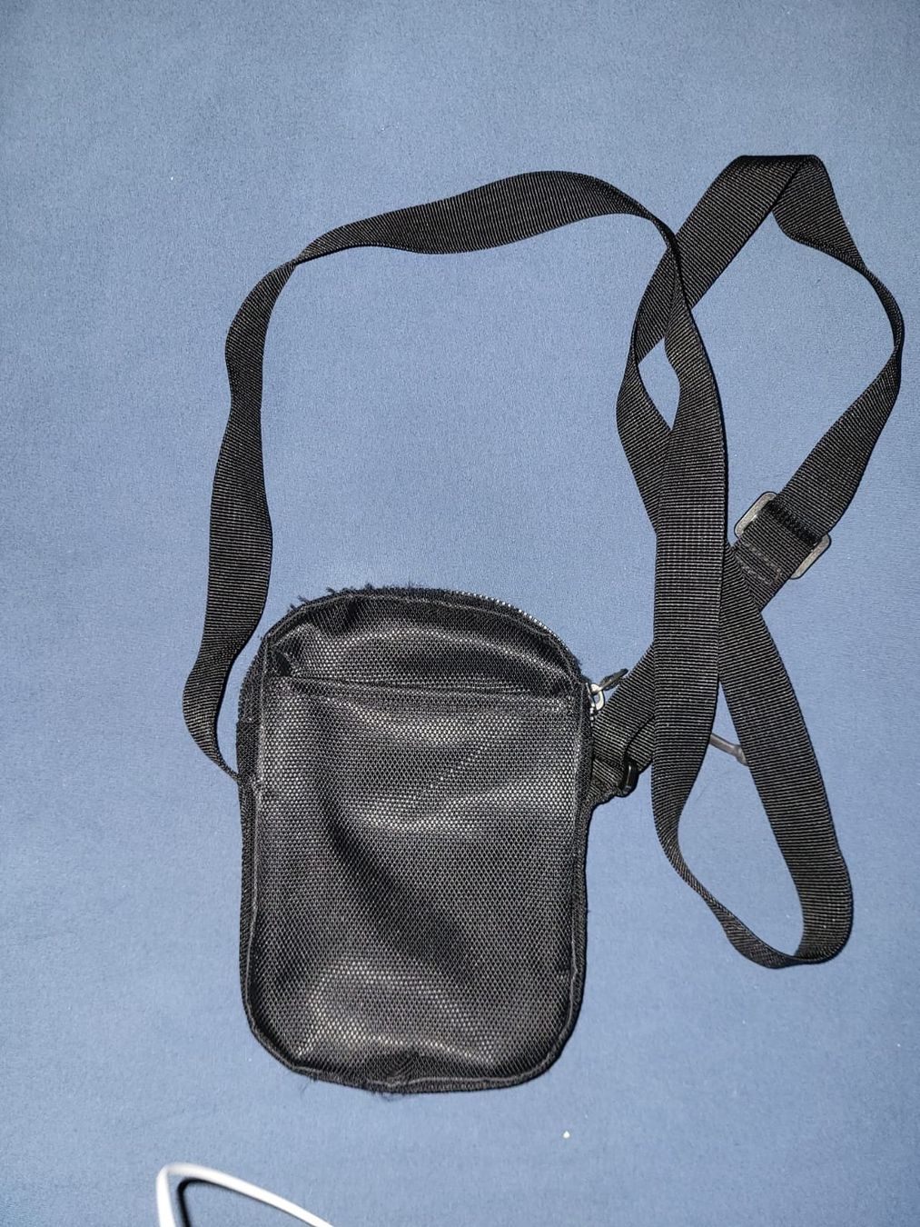 Nike Taschen: Nike Umhängetasche Schwarz mit Logo – Gebraucht aus Rifferswil von dom_rp69 1