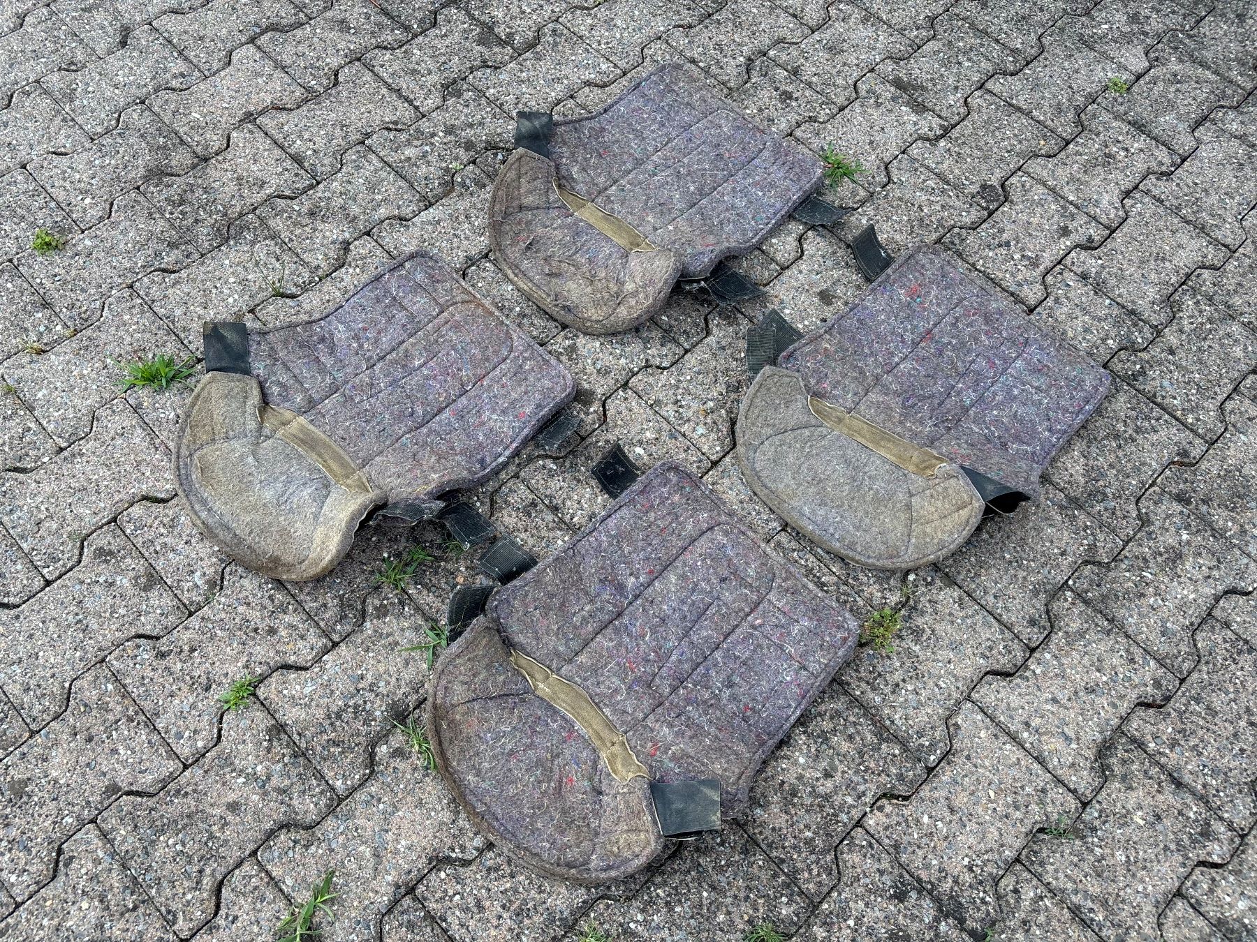 Jambières & Bandages: 4 schöne Transportgamaschen – D'occasion à Feldbach par Fea1 7