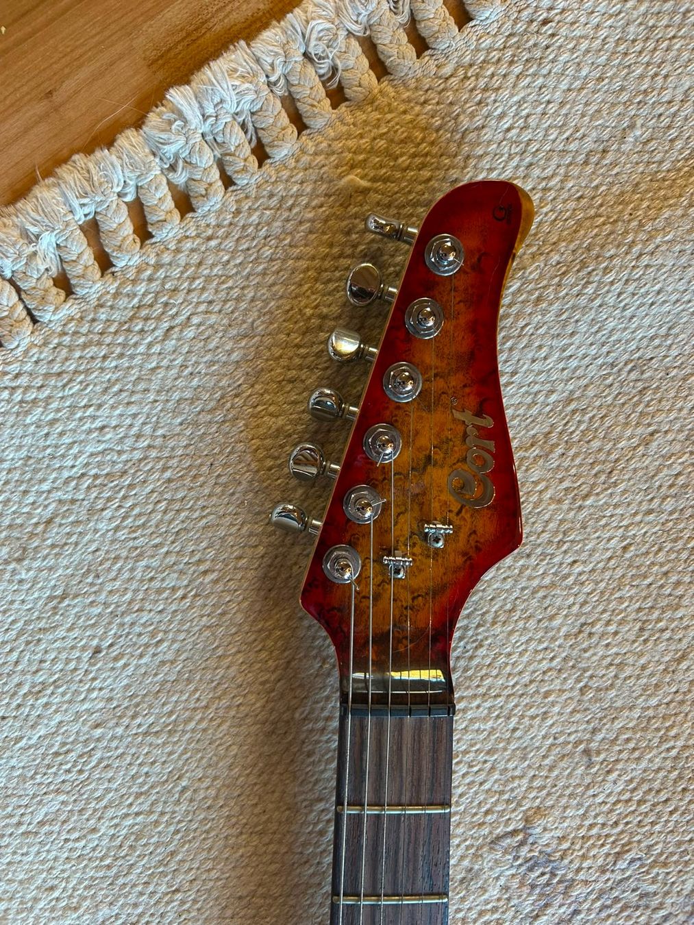 Strumenti musicali: Cort G-Costum / G290 – Topmodell – Usato da Safnern venduto da Jubatus_ 2