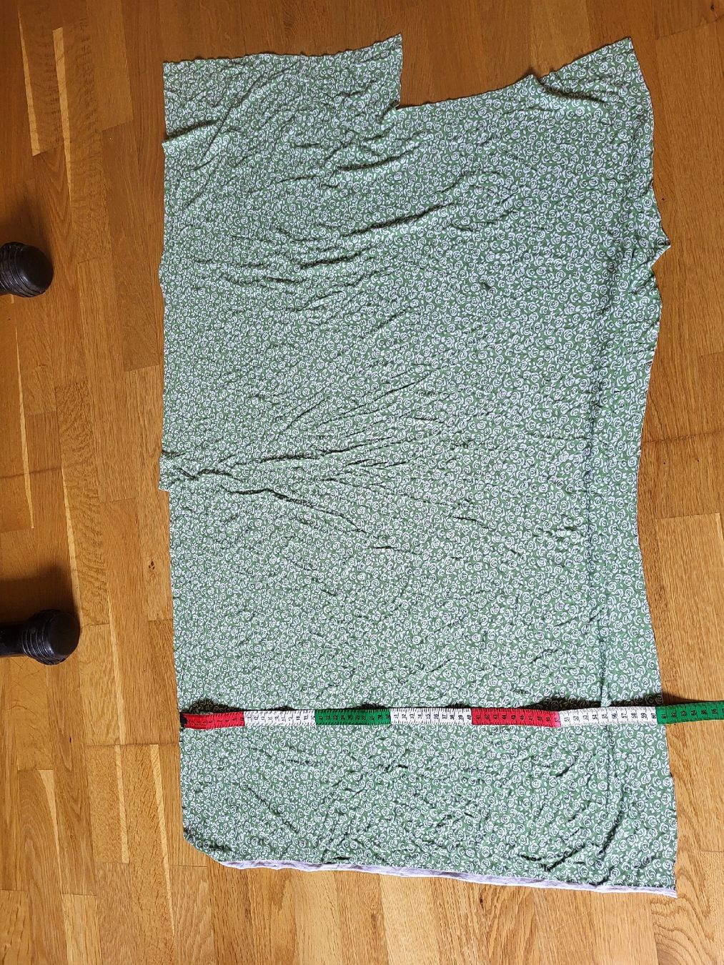 Tessuti: Stück Stretch-Stoff – Usato da Zürich venduto da sahaara01 4